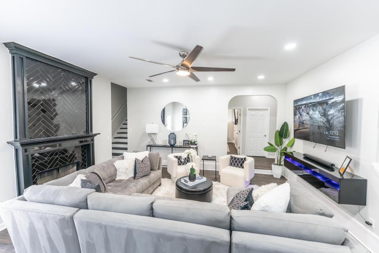 Ferienhaus Luxury Retreat - Outdoor Oasis, Game Room, Fire Pit - 15 Min From Airport!! Atlanta