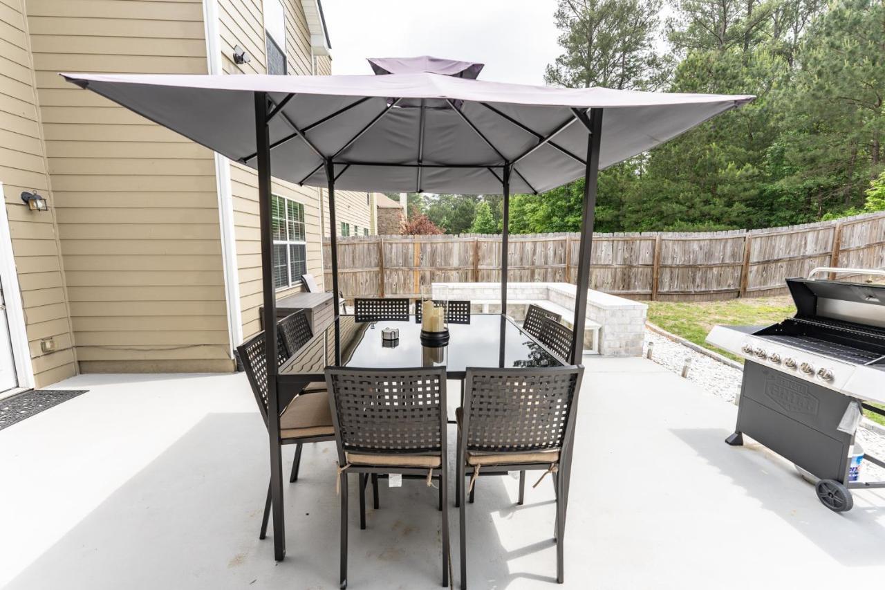 Luxury Retreat - Outdoor Oasis, Game Room, Fire Pit - 15 Min From Airport!! * Atlanta