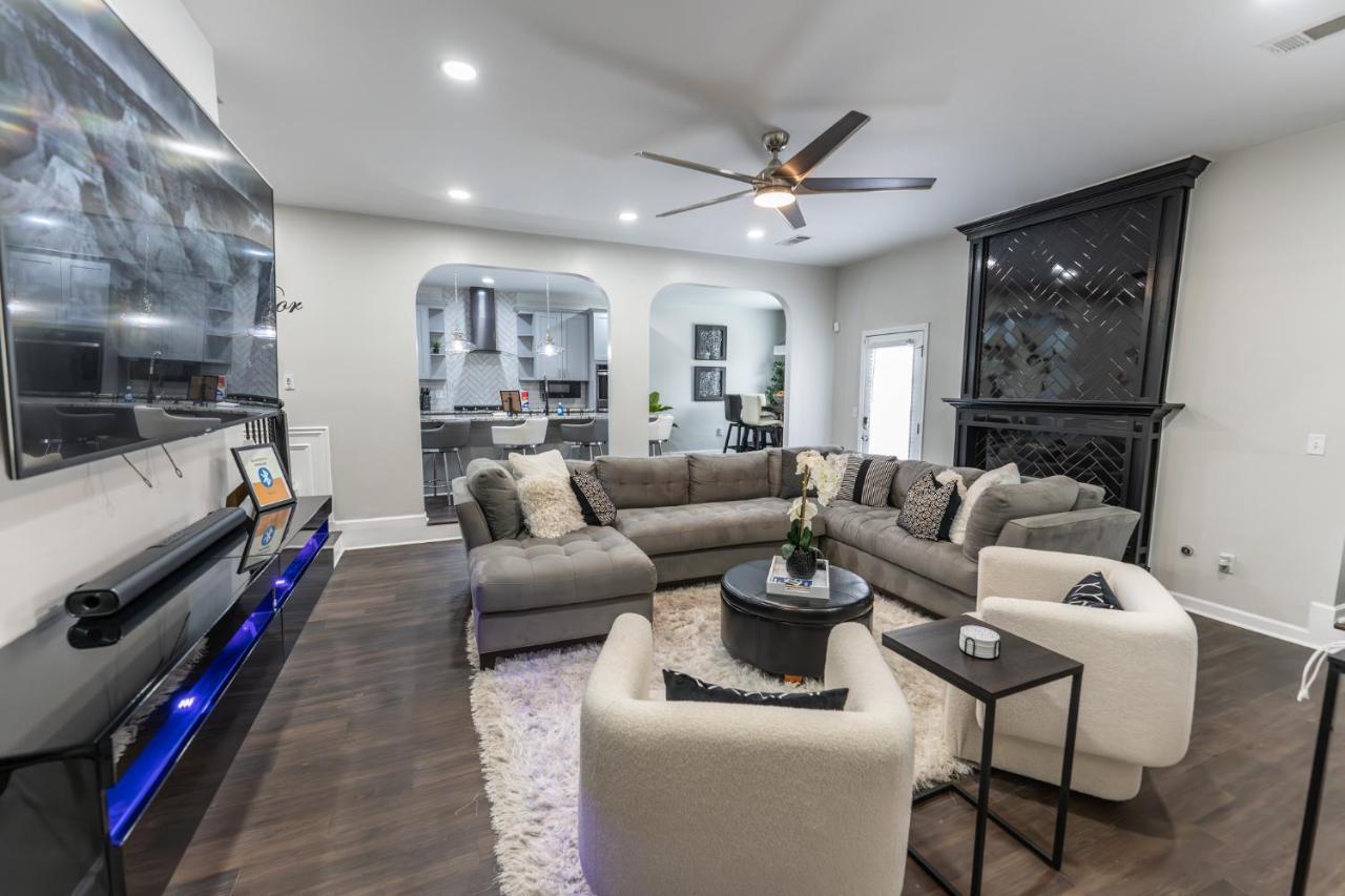 Luxury Retreat - Outdoor Oasis, Game Room, Fire Pit - 15 Min From Airport!! Atlanta